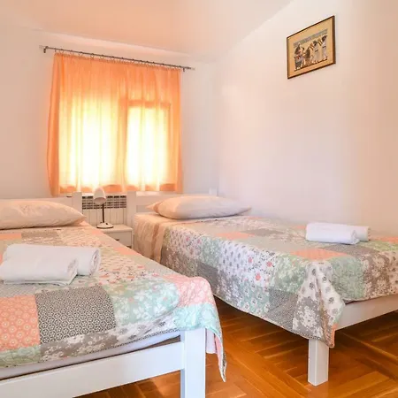 Klara With 72 Sqm Pool And View On Split And Islands * Solin