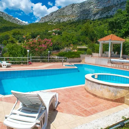 빌라 Klara With 72 Sqm Pool And View On Split And Islands 솔린