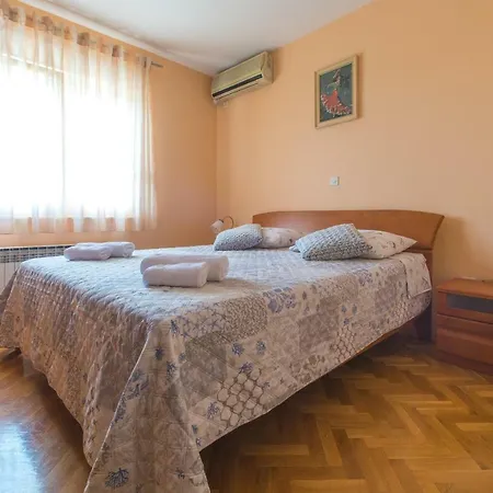 Klara With 72 Sqm Pool And View On Split And Islands 빌라 *